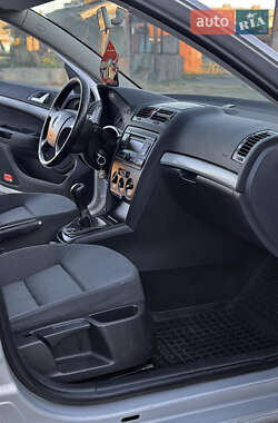 Лифтбек Skoda Octavia 2005 в 