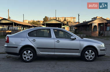 Лифтбек Skoda Octavia 2005 в 