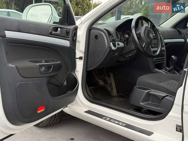 Універсал Skoda Octavia 2011 в Рівному