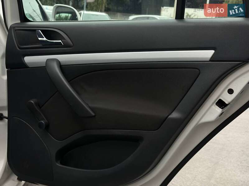 Універсал Skoda Octavia 2011 в Рівному