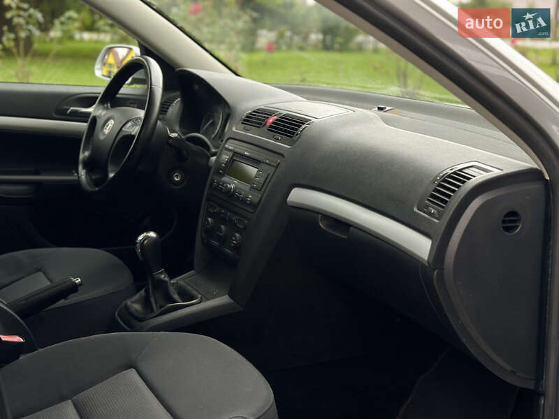 Лифтбек Skoda Octavia 2007 в Вознесенске