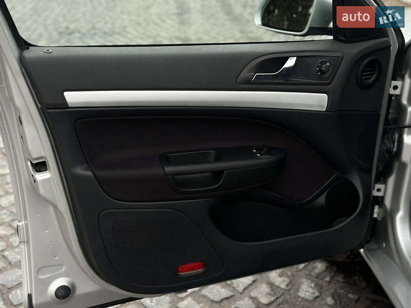 Лифтбек Skoda Octavia 2007 в Вознесенске