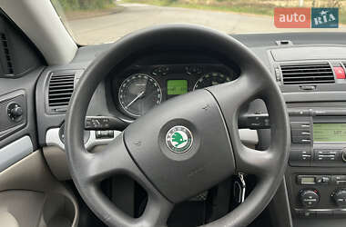 Лифтбек Skoda Octavia 2006 в 