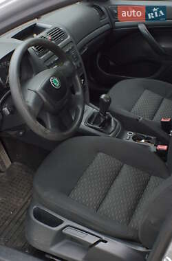 Лифтбек Skoda Octavia 2011 в 