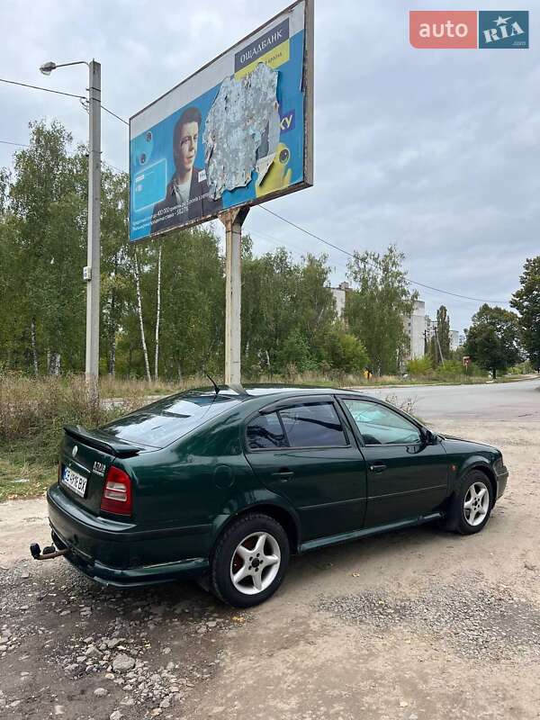 Лифтбек Skoda Octavia 2000 в Чернигове