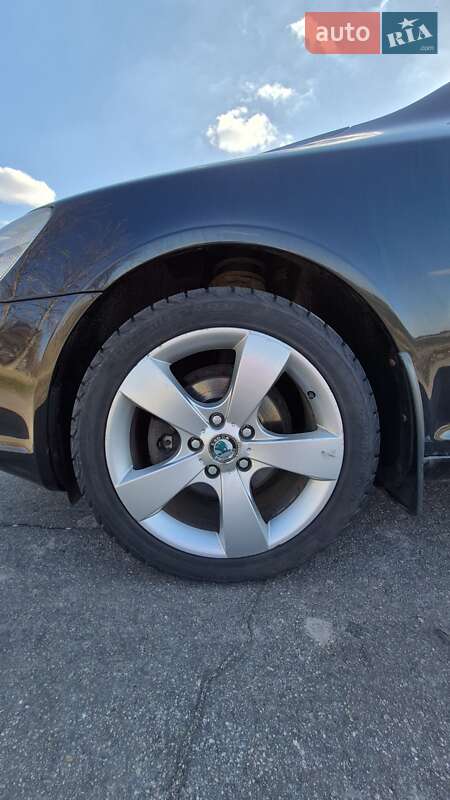 Універсал Skoda Octavia 2009 в Нових Санжарах