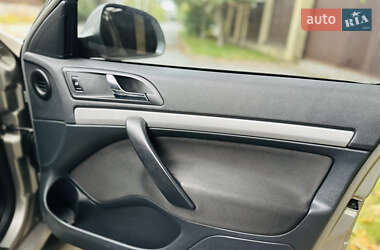 Лифтбек Skoda Octavia 2011 в 