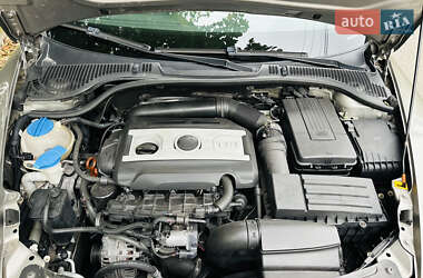 Лифтбек Skoda Octavia 2011 в 