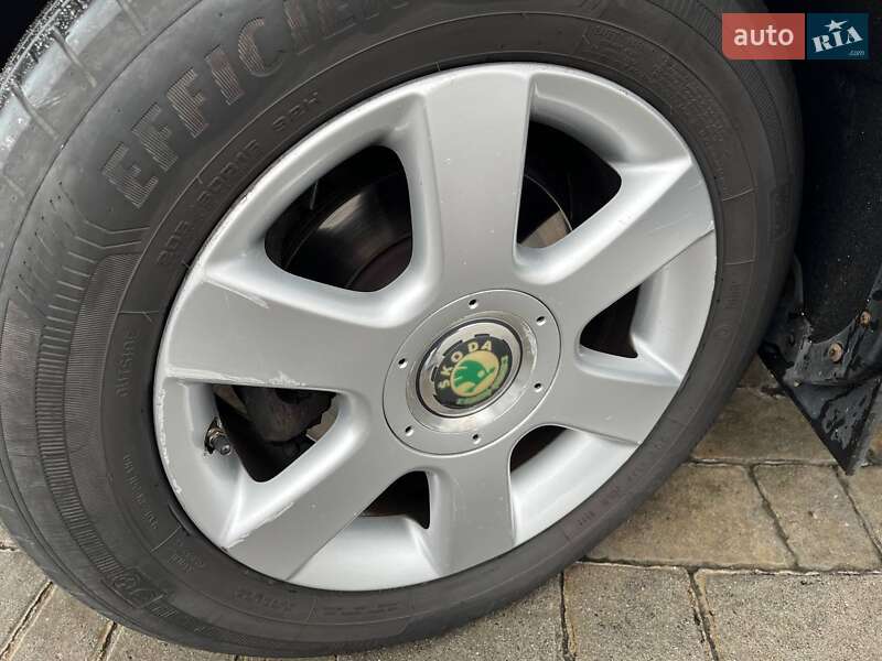 Ліфтбек Skoda Octavia 2012 в Львові