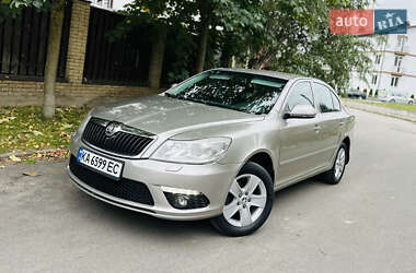 Лифтбек Skoda Octavia 2011 в 