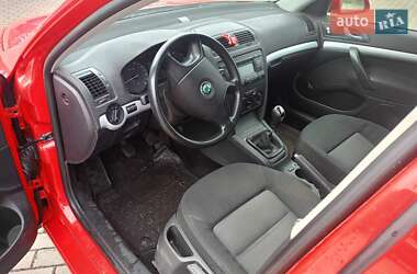 Лифтбек Skoda Octavia 2006 в Дубно