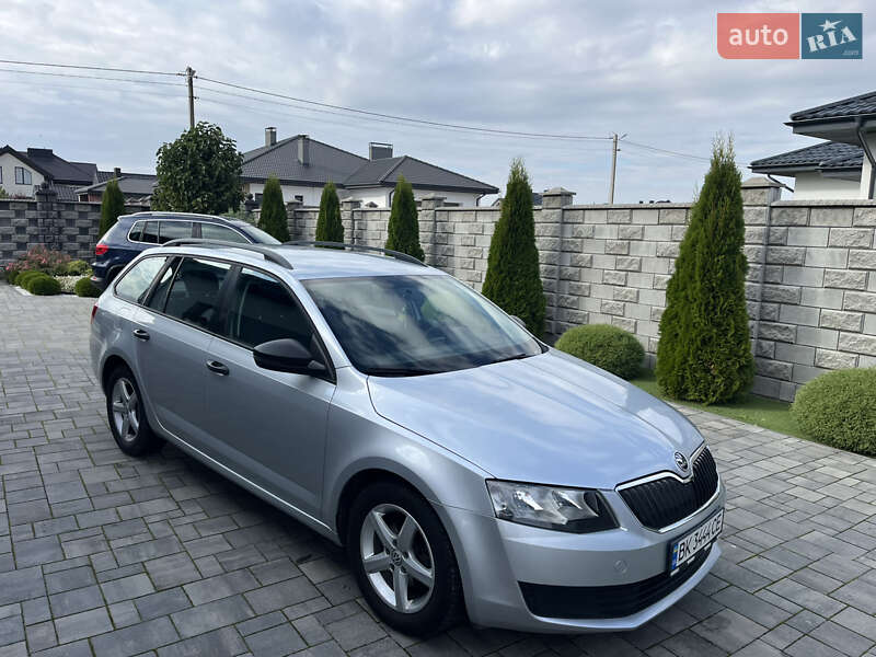 Універсал Skoda Octavia 2015 в Рівному