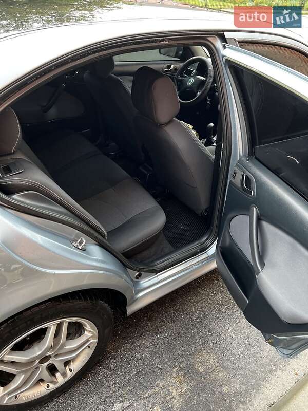 Универсал Skoda Octavia 2006 в Виннице