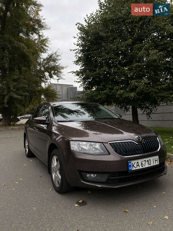 Лифтбек Skoda Octavia 2016 в Киеве