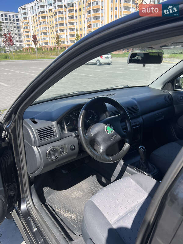 Ліфтбек Skoda Octavia 2005 в Києві