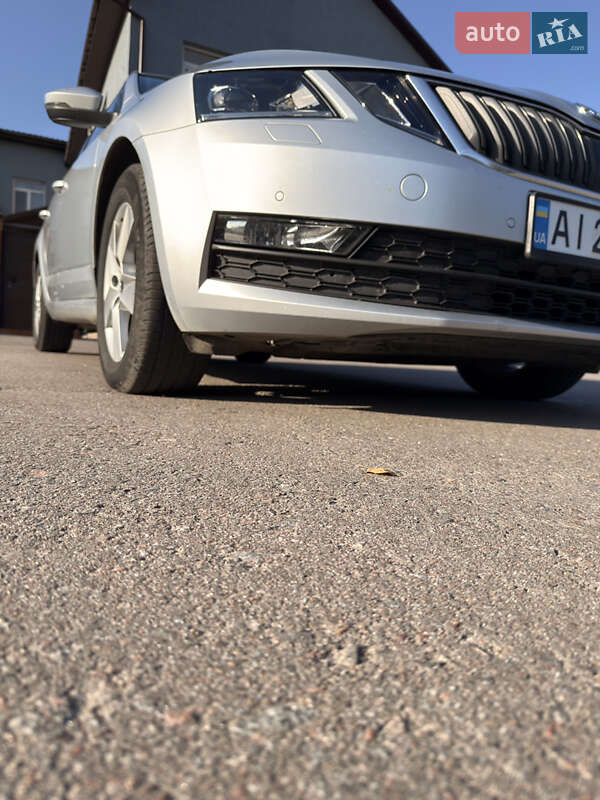 Універсал Skoda Octavia 2017 в Путивлі