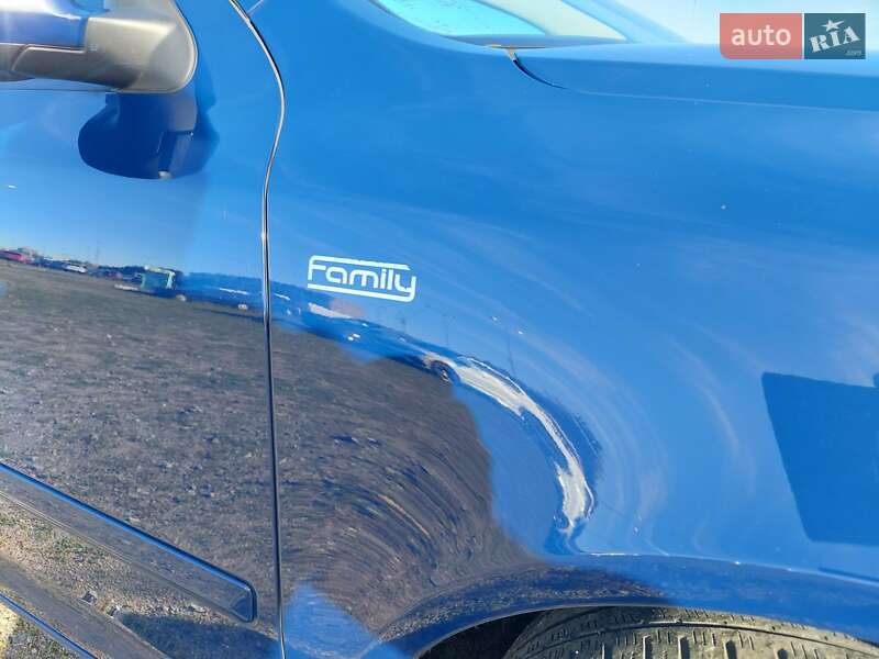 Універсал Skoda Octavia 2011 в Львові фото 24 Універсал Skoda Octavia 2011 в Львові