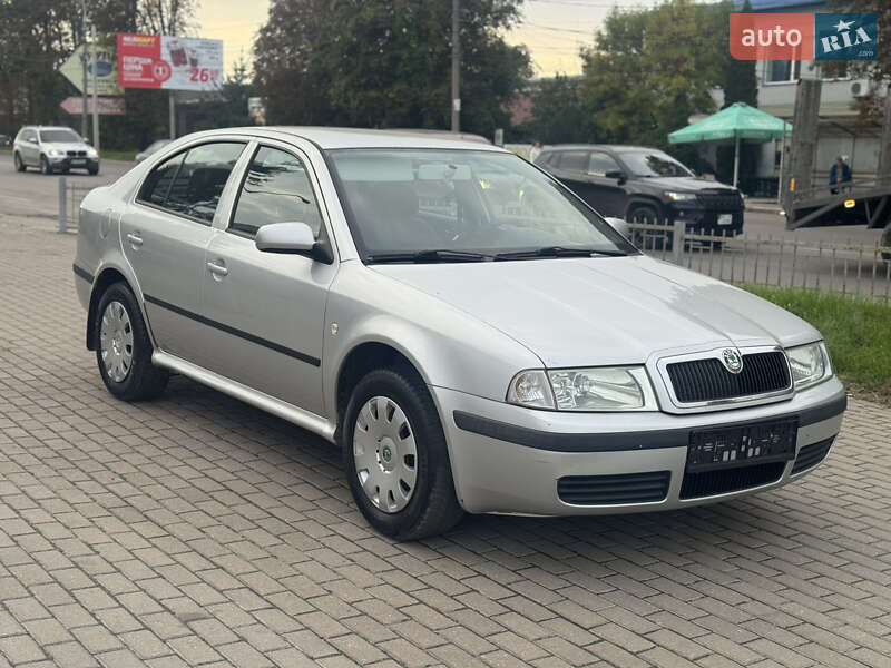 Лифтбек Skoda Octavia 2008 в Ровно