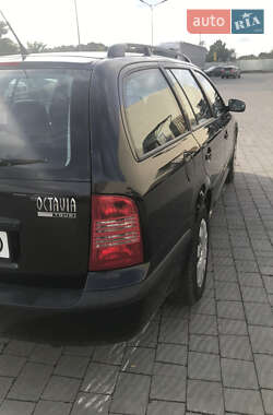 Универсал Skoda Octavia 2009 в 