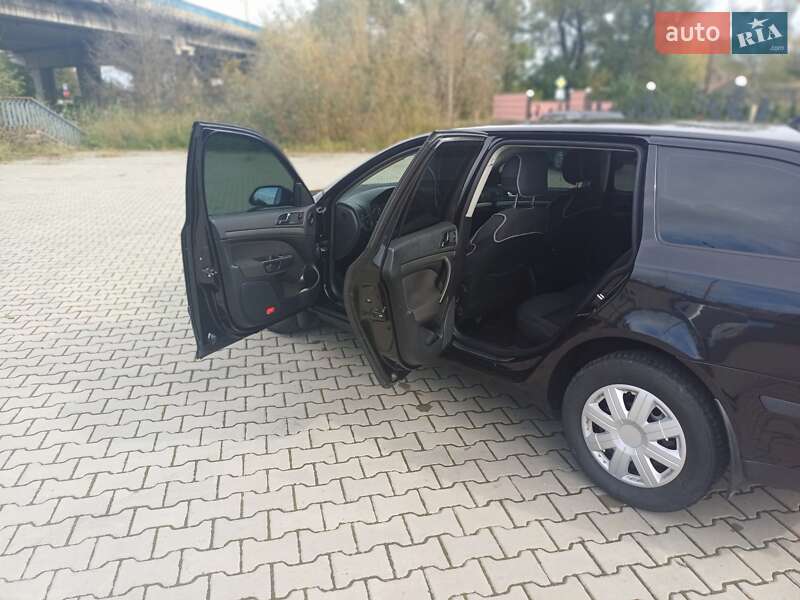 Универсал Skoda Octavia 2008 в Дрогобыче