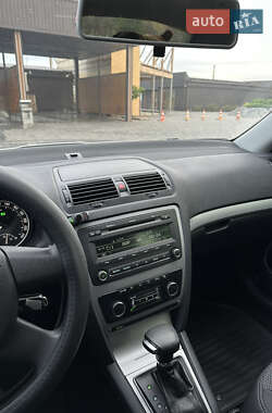 Лифтбек Skoda Octavia 2012 в 