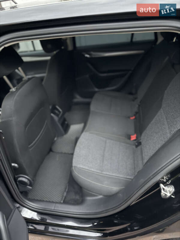 Универсал Skoda Octavia 2019 в Житомире