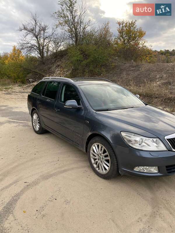 Универсал Skoda Octavia 2010 в Кривом Роге