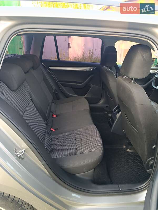 Универсал Skoda Octavia 2014 в Дрогобыче фото 6 Универсал Skoda Octavia 2014 в Дрогобыче