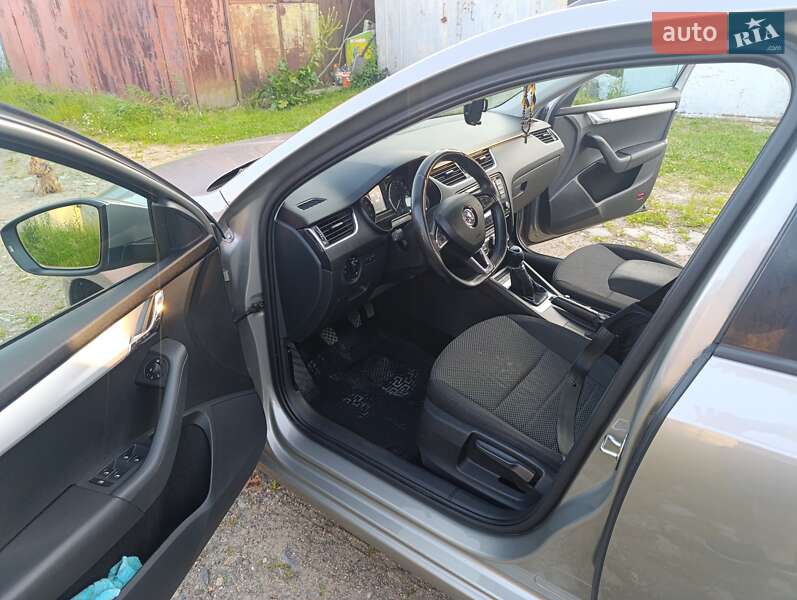 Универсал Skoda Octavia 2014 в Дрогобыче фото 11 Универсал Skoda Octavia 2014 в Дрогобыче