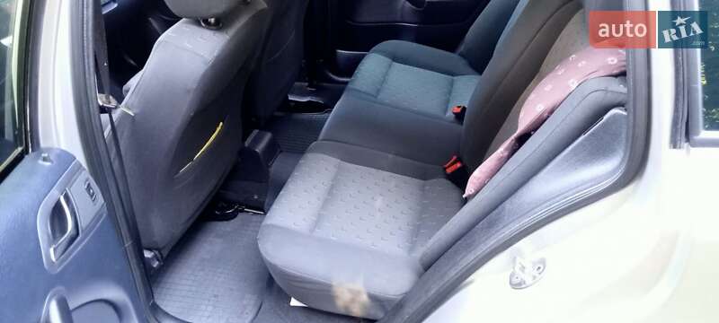 Универсал Skoda Octavia 2006 в Киеве фото 3 Универсал Skoda Octavia 2006 в Киеве