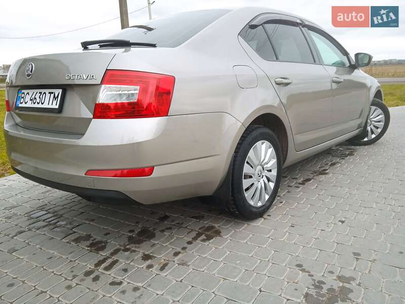 Лифтбек Skoda Octavia 2015 в Дрогобыче