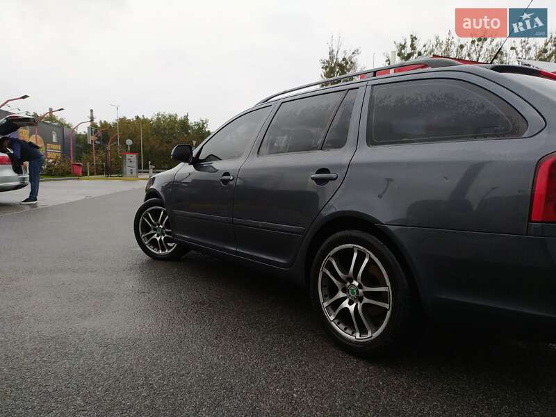 Універсал Skoda Octavia 2010 в Вінниці
