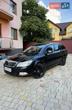 Универсал Skoda Octavia 2010 в 