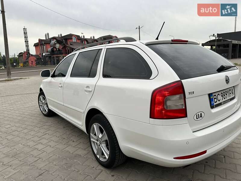 Универсал Skoda Octavia 2011 в Бориславе