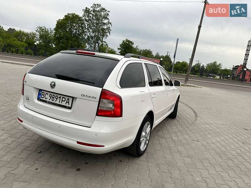 Универсал Skoda Octavia 2011 в Бориславе