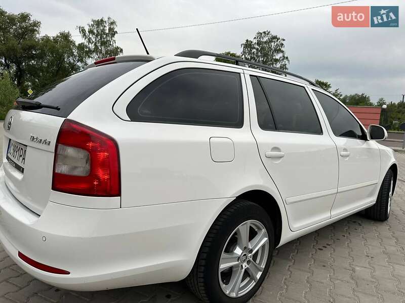 Универсал Skoda Octavia 2011 в Бориславе