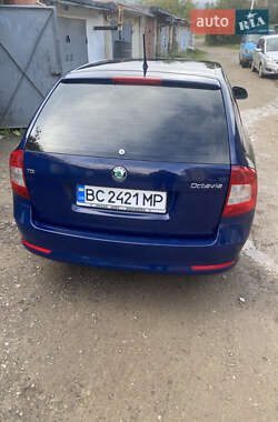 Універсал Skoda Octavia 2011 в  фото 5 Універсал Skoda Octavia 2011 в