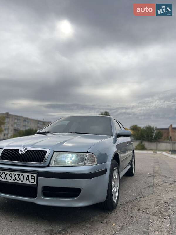 Ліфтбек Skoda Octavia 2002 в Балаклії