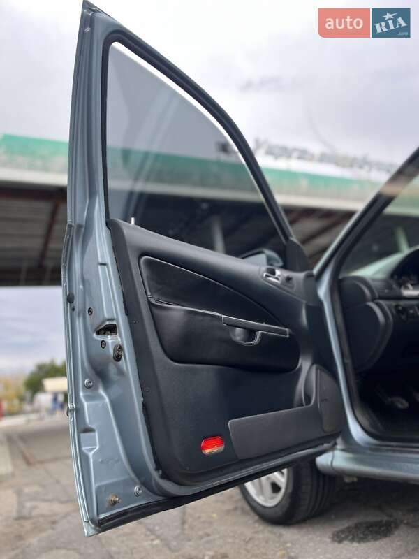 Ліфтбек Skoda Octavia 2002 в Балаклії