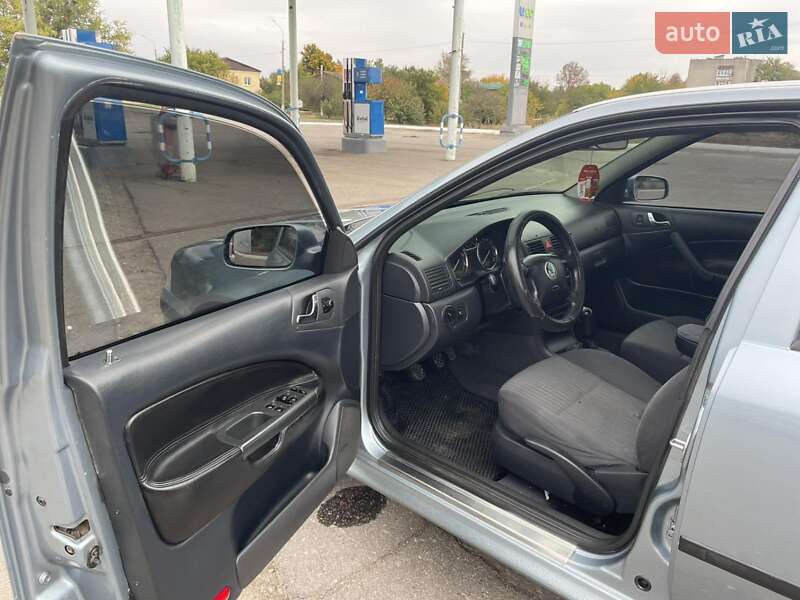 Ліфтбек Skoda Octavia 2002 в Балаклії