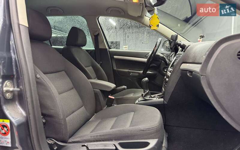 Универсал Skoda Octavia 2011 в Черновцах