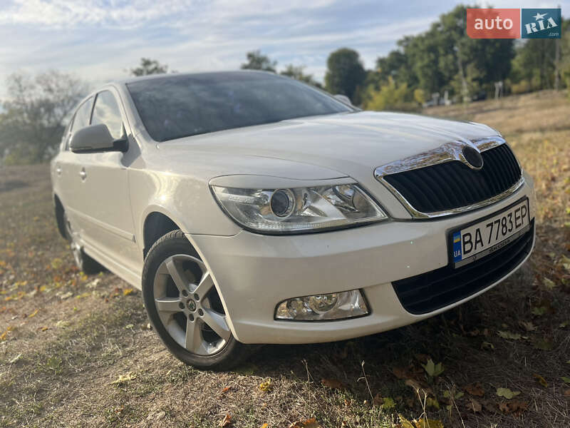 Лифтбек Skoda Octavia 2012 в Кропивницком