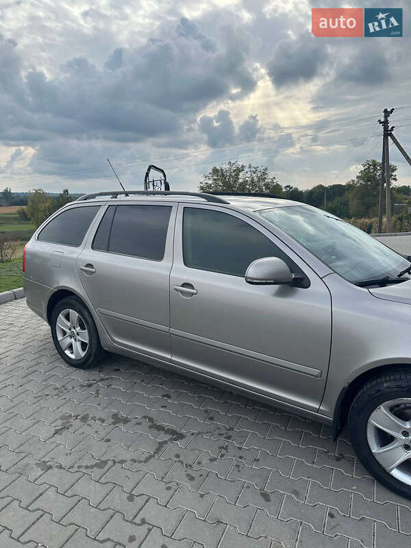 Универсал Skoda Octavia 2009 в Шумске фото 4 Универсал Skoda Octavia 2009 в Шумске