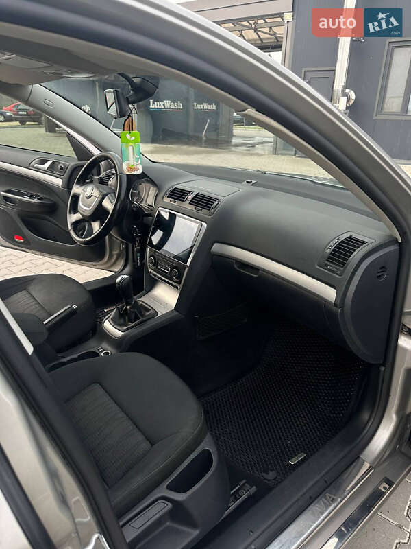 Универсал Skoda Octavia 2009 в Шумске фото 8 Универсал Skoda Octavia 2009 в Шумске