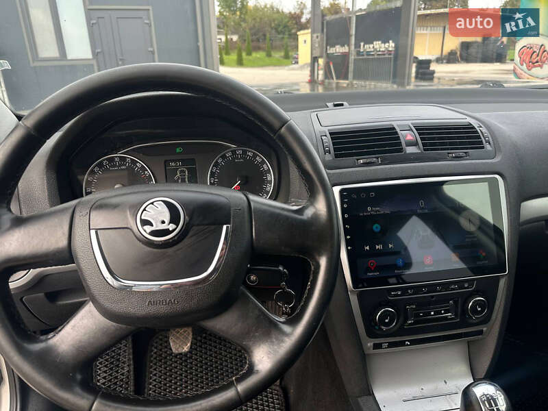 Универсал Skoda Octavia 2009 в Шумске фото 13 Универсал Skoda Octavia 2009 в Шумске