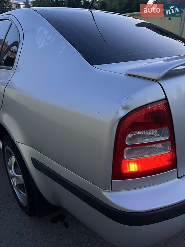 Ліфтбек Skoda Octavia 2005 в Харкові