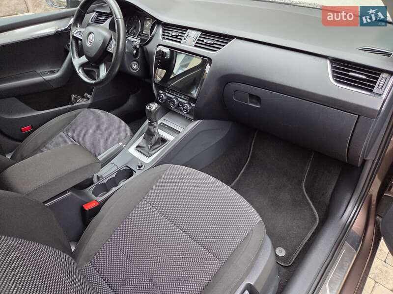 Универсал Skoda Octavia 2013 в Луцке фото 19 Универсал Skoda Octavia 2013 в Луцке