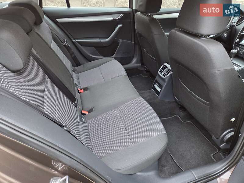Универсал Skoda Octavia 2013 в Луцке фото 24 Универсал Skoda Octavia 2013 в Луцке