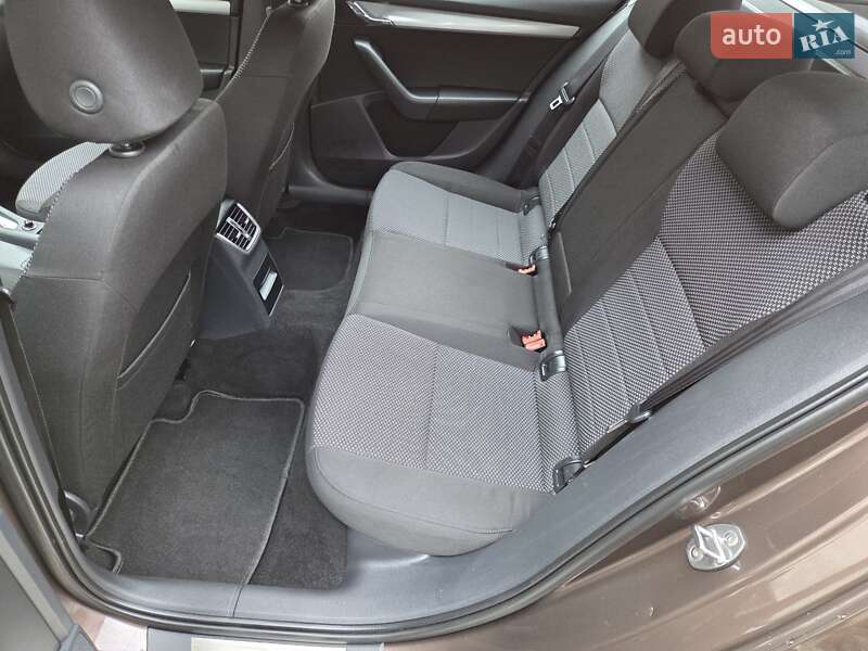 Универсал Skoda Octavia 2013 в Луцке фото 30 Универсал Skoda Octavia 2013 в Луцке