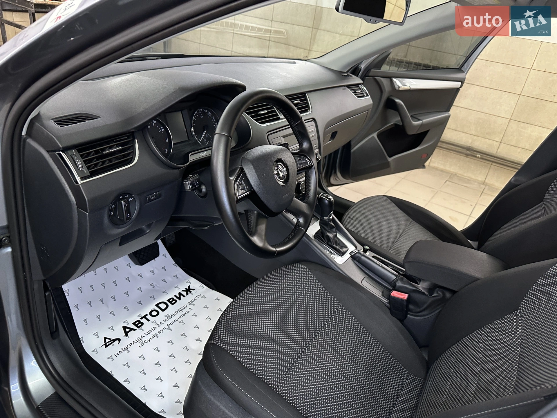 2013 Skoda Octavia - мініатюра 28